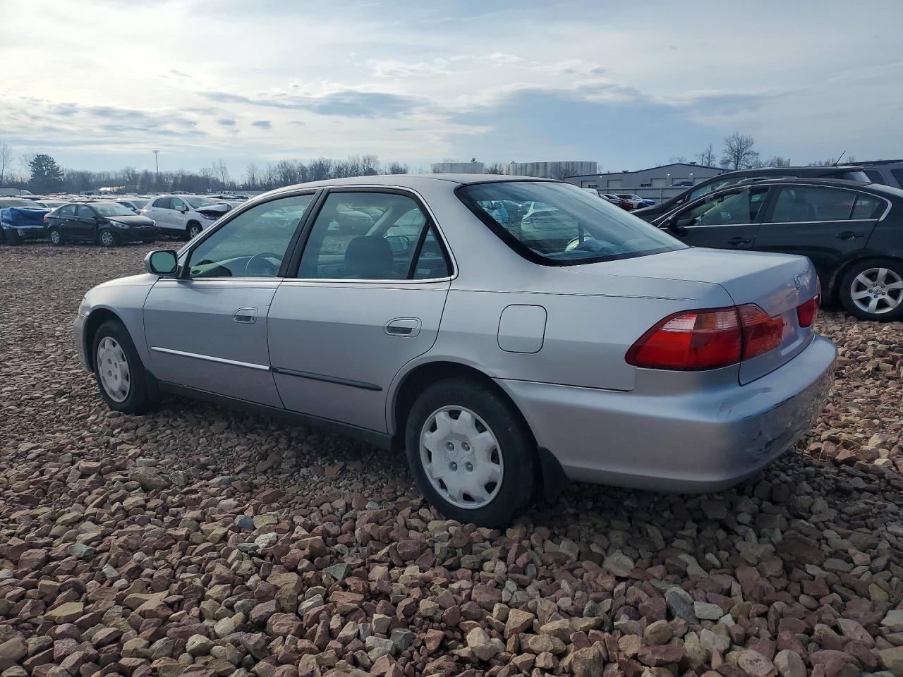2000 Honda Accord Lx - Фото 2