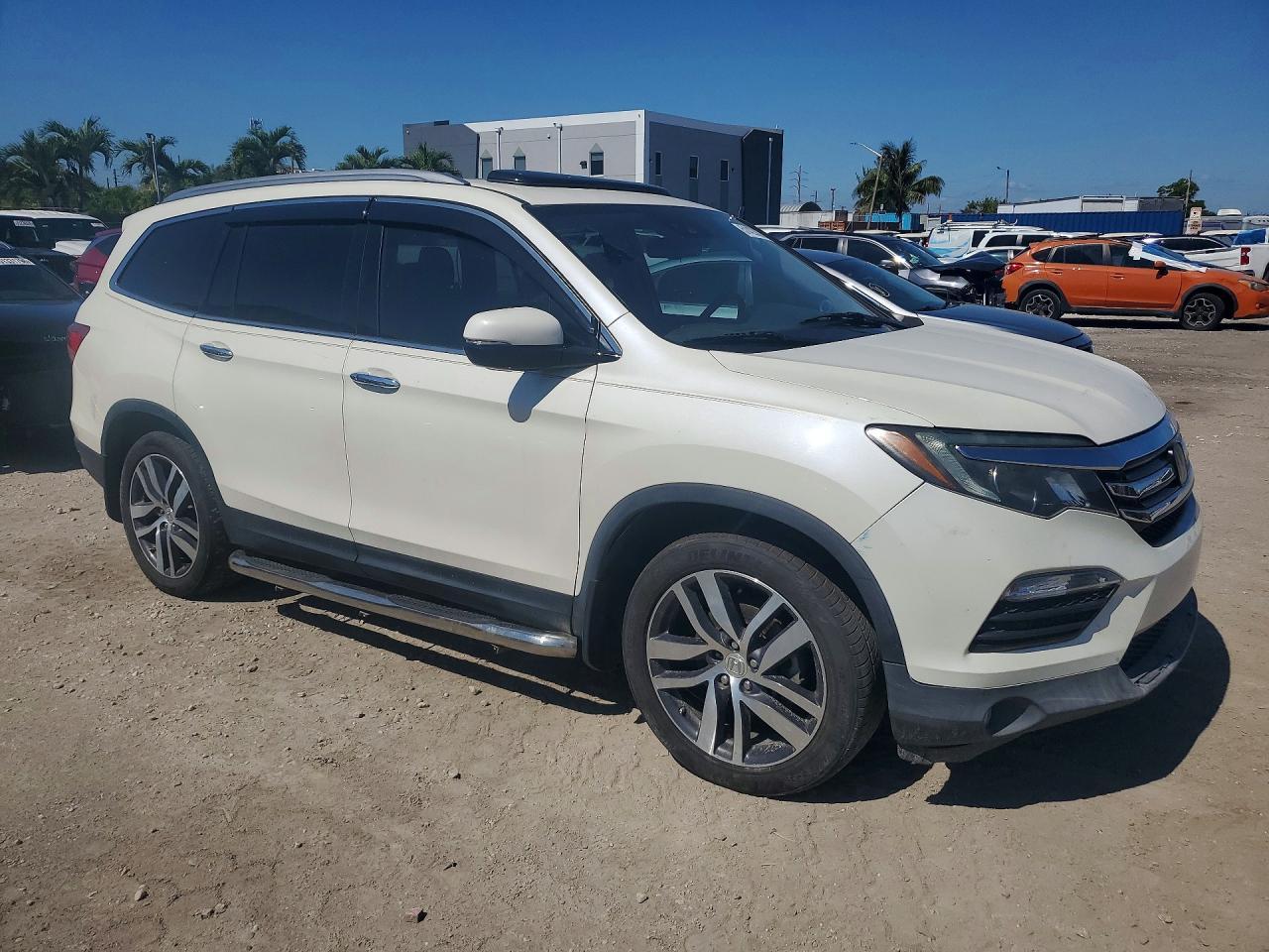2017 Honda Pilot Elite - Фото 4