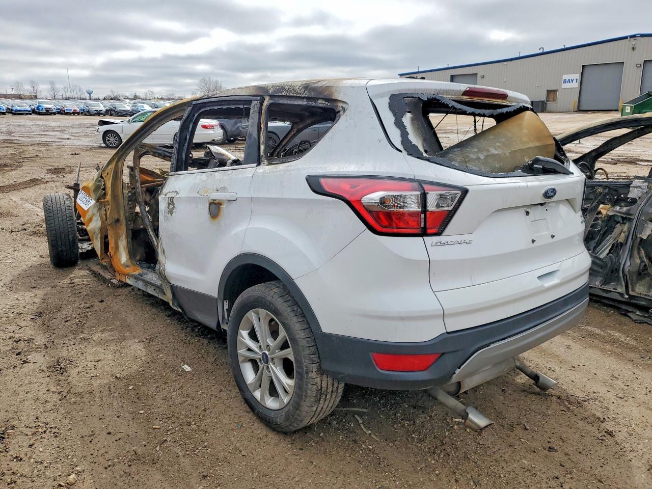 2017 Ford Escape Se - Фото 2