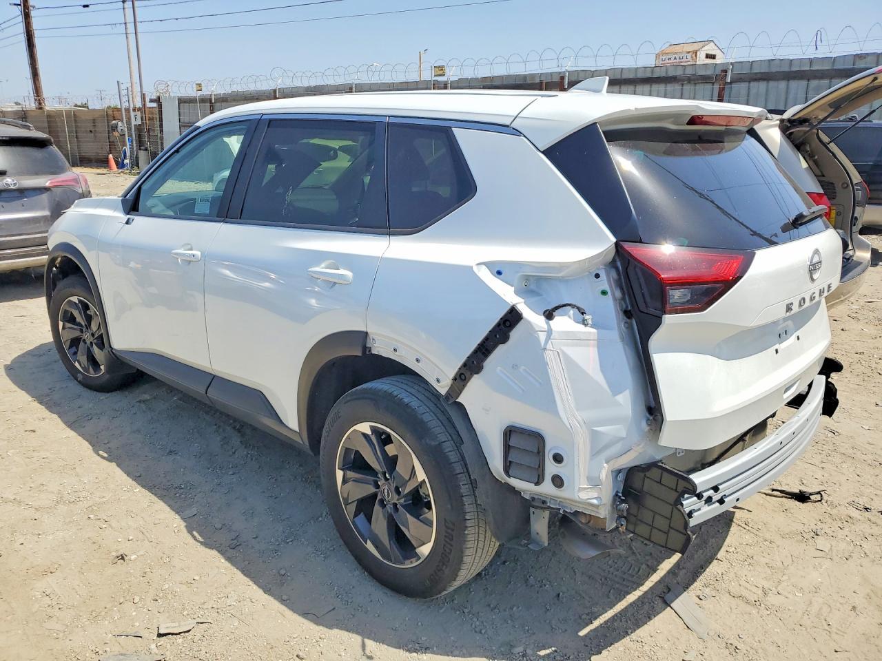 2025 Nissan Rogue Sv - Image 2