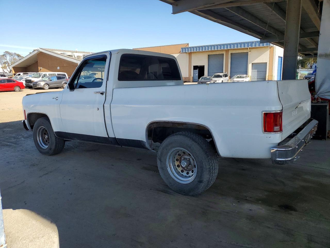 1977 GMC Sierra - Фото 2