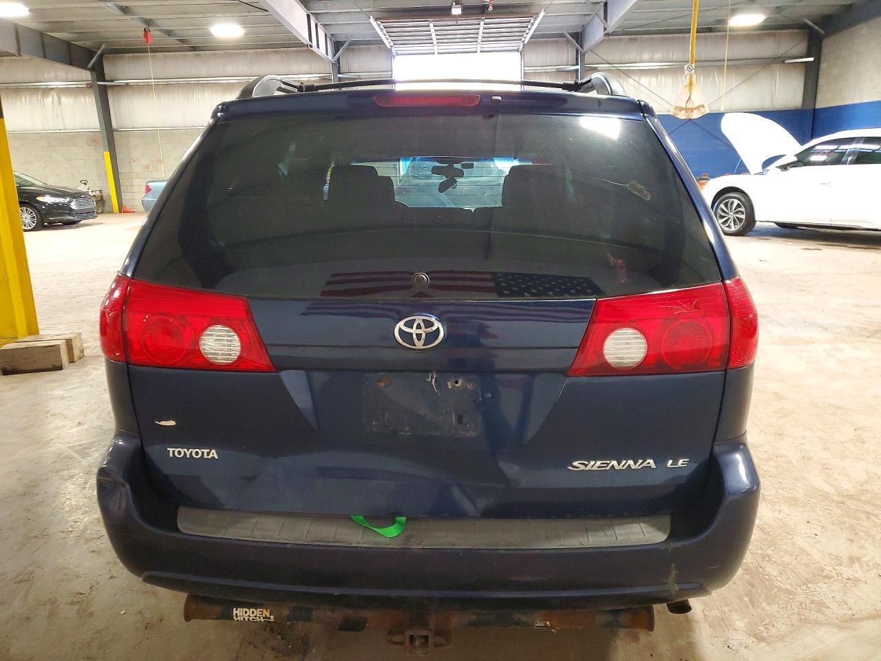 2007 Toyota Sienna Le 7-Passenger - Фото 6