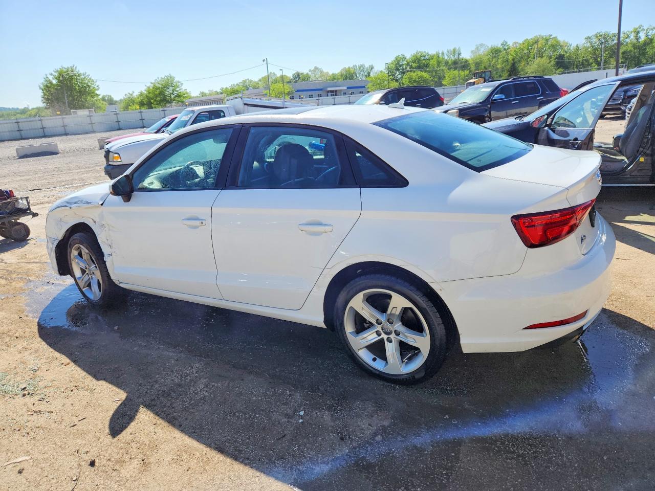 2018 Audi A3 Premium - Фото 2