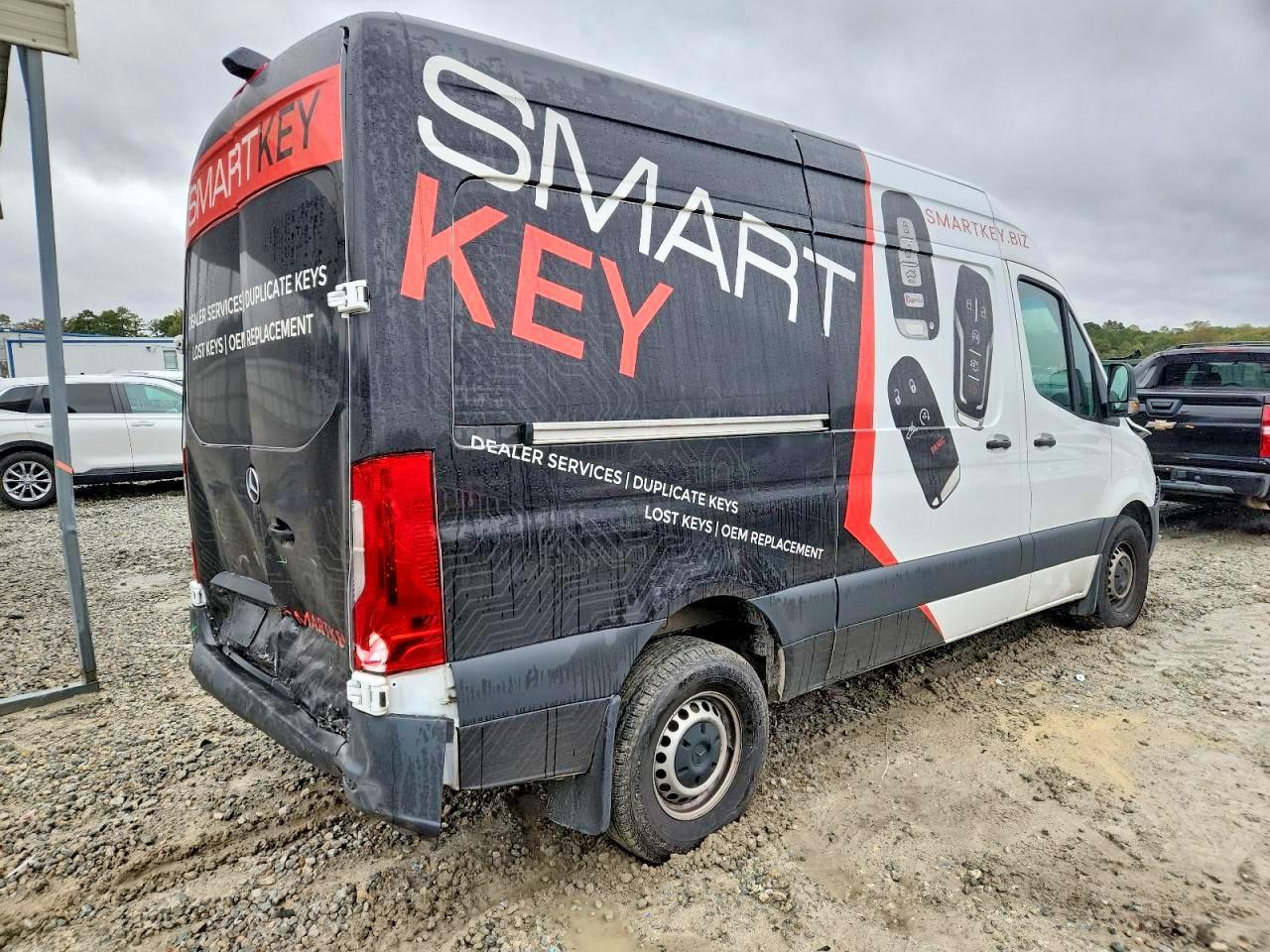 2023 Mercedes-Benz Sprinter 2500 - Image 3