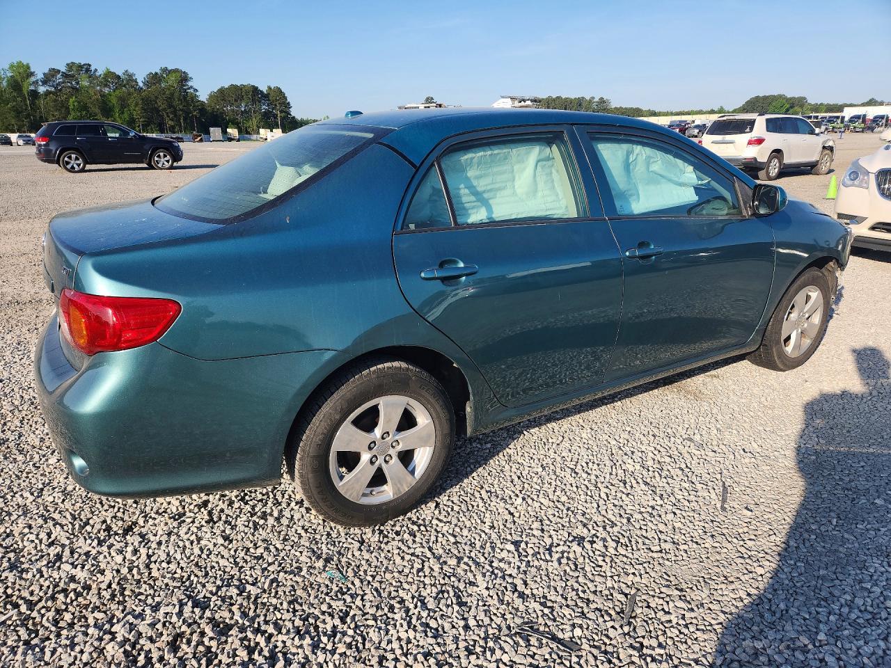 2010 Toyota Corolla Le - Фото 3