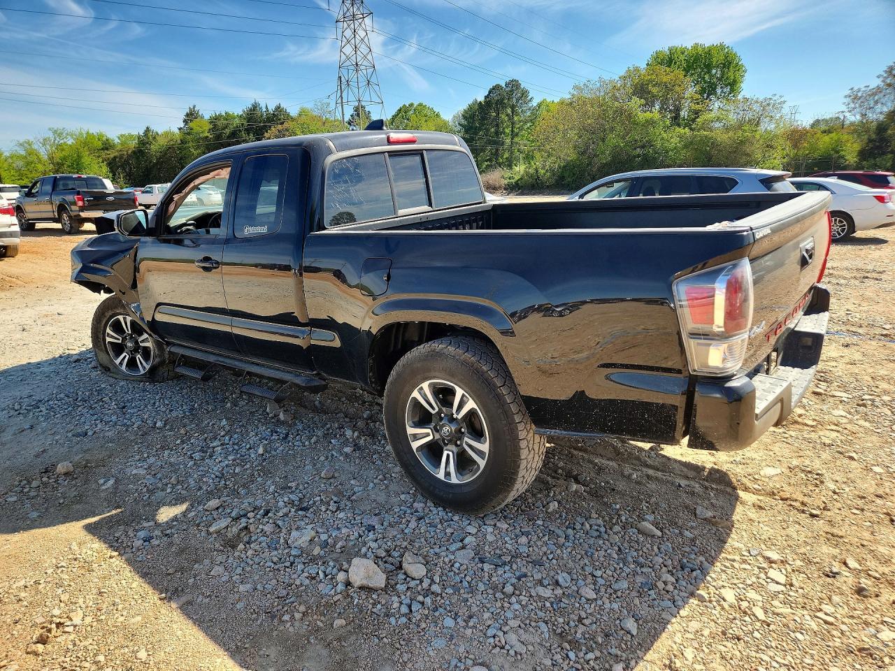 2022 Toyota Tacoma Sr - Фото 2