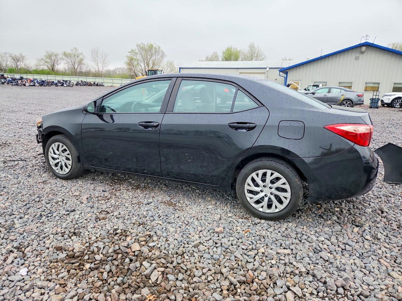 2019 Toyota Corolla Le - Image 2