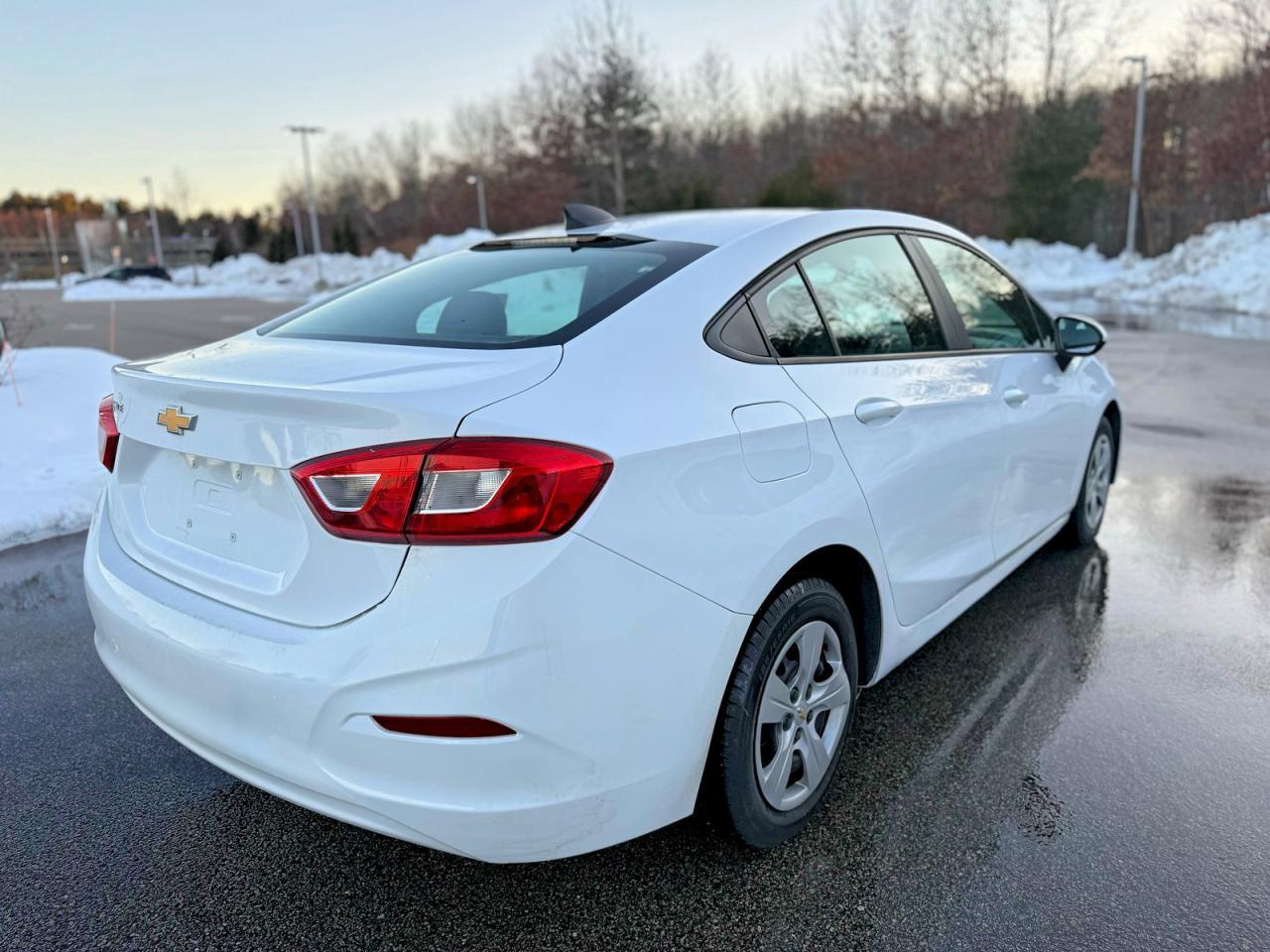 2019 Chevrolet Cruze Ls - Фото 4