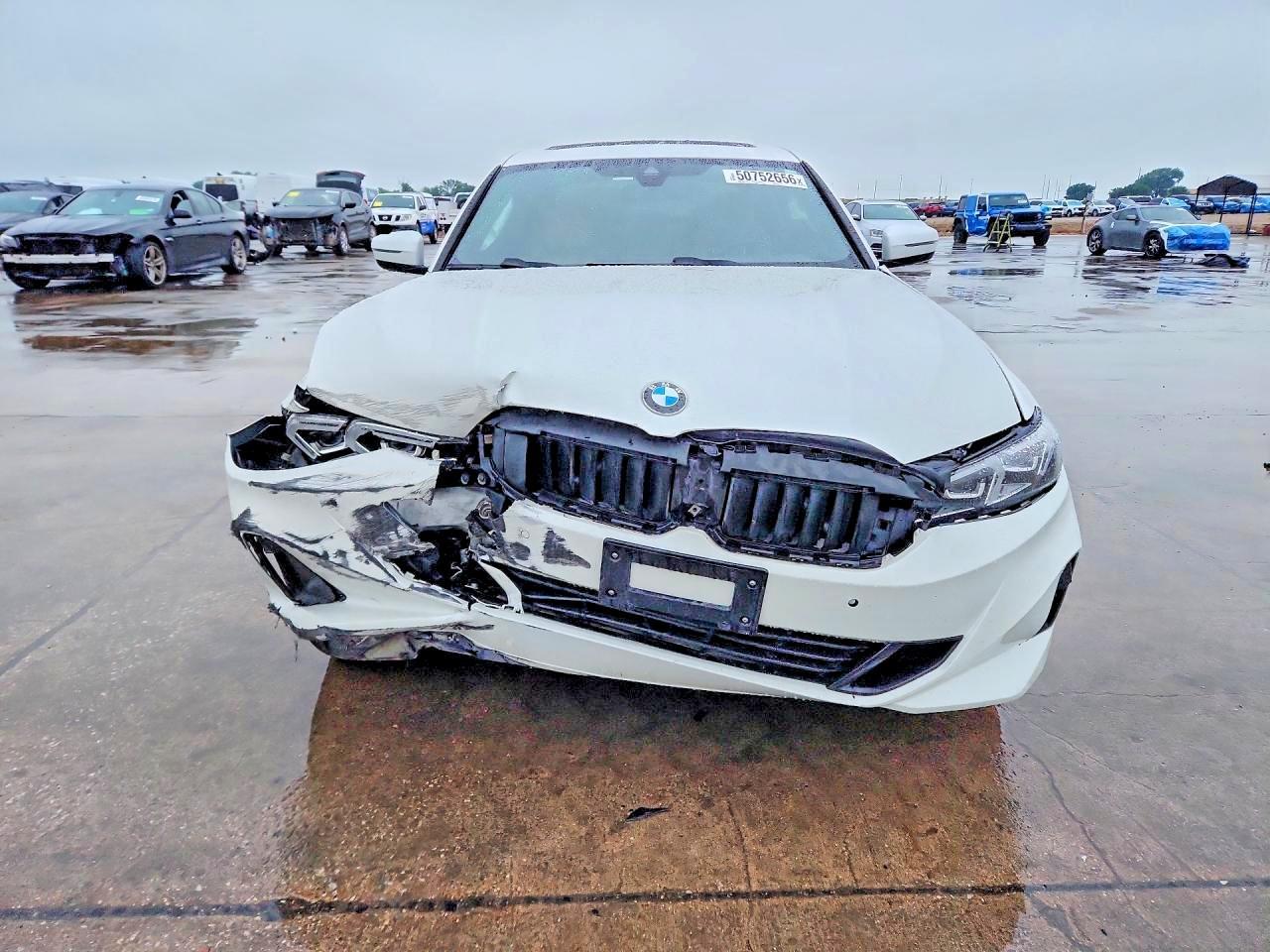 2023 BMW 330I - Фото 5