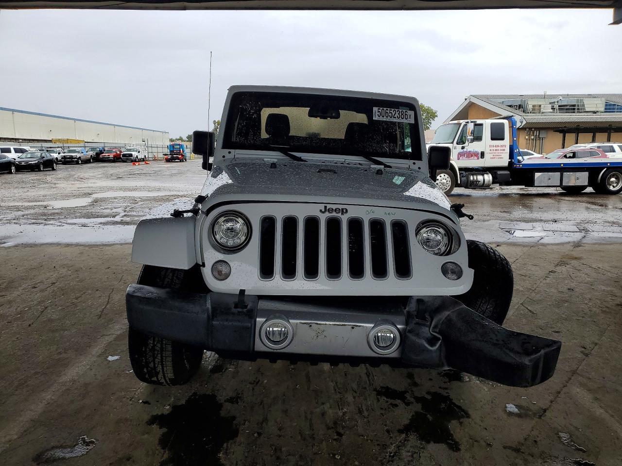 2017 Jeep Wrangler Sahara - Image 5