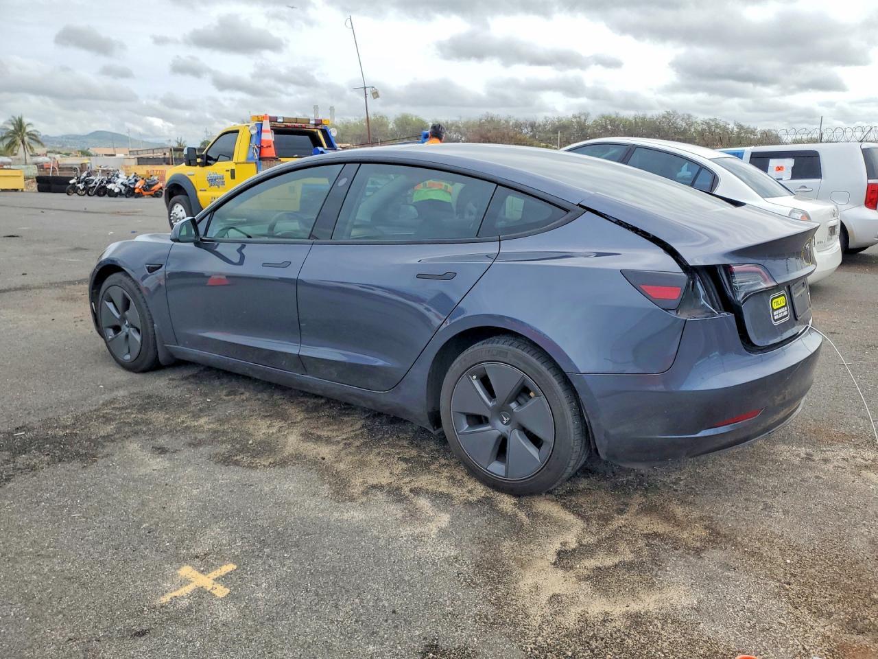 2023 Tesla Model 3 - Image 2