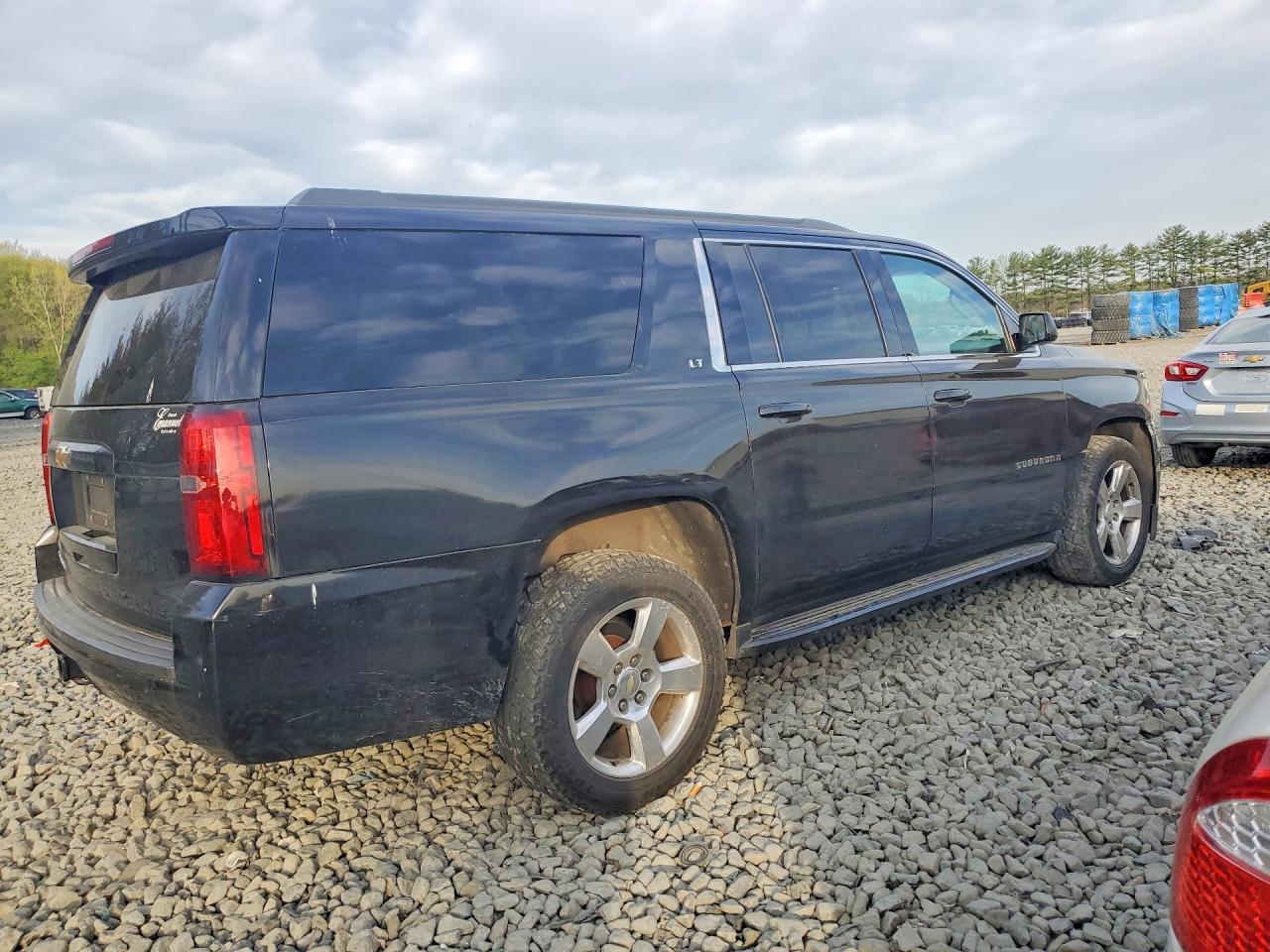 2015 Chevrolet Suburban K1500 Lt - Фото 3