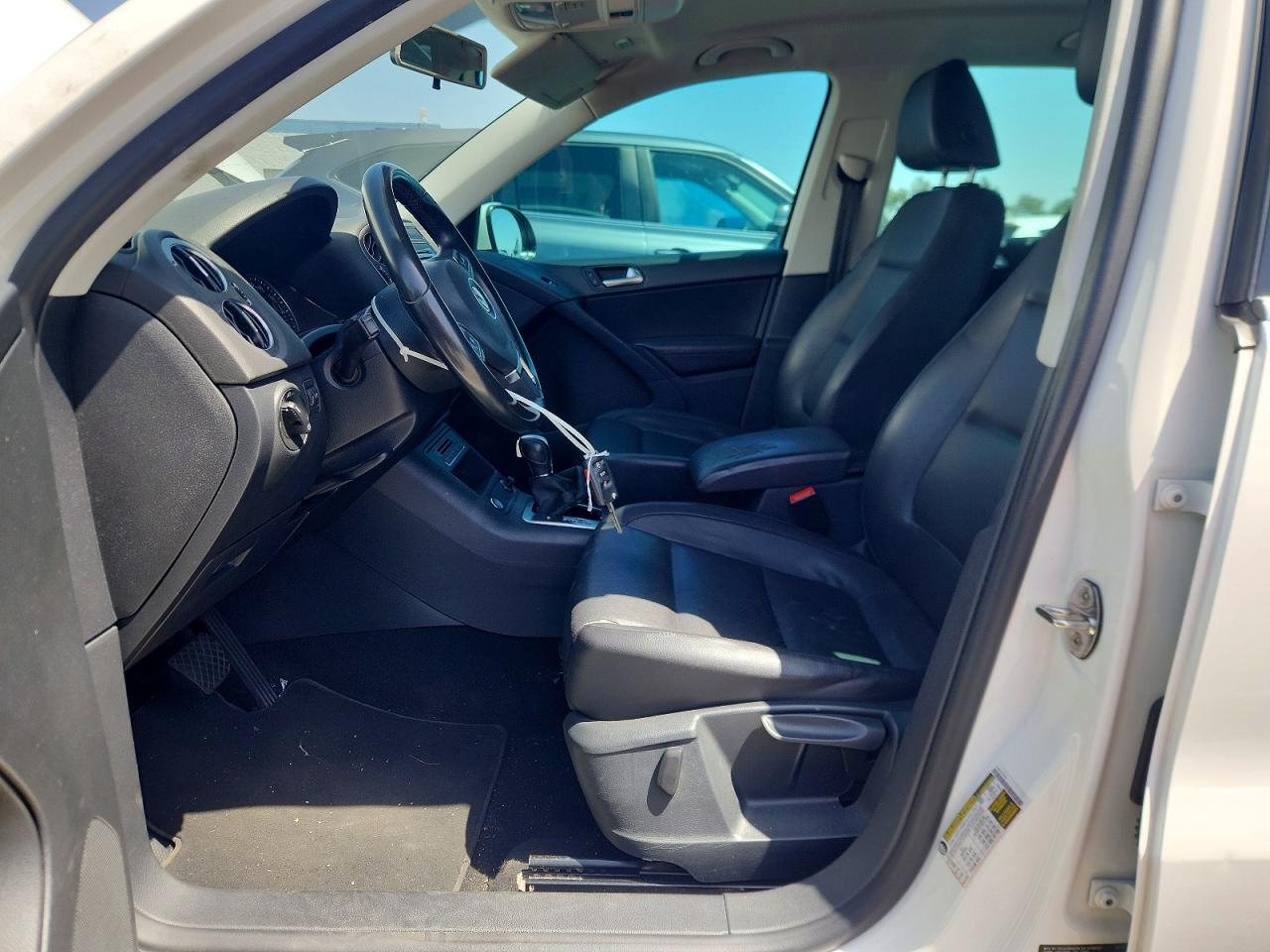 2014 Volkswagen Tiguan S - Фото 7