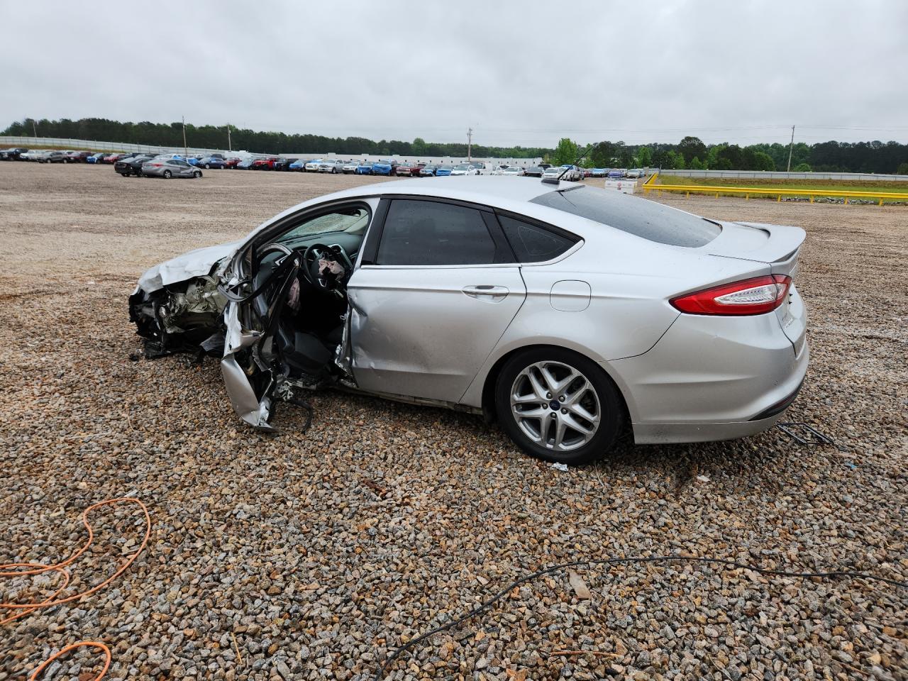 2016 Ford Fusion Se - Image 2