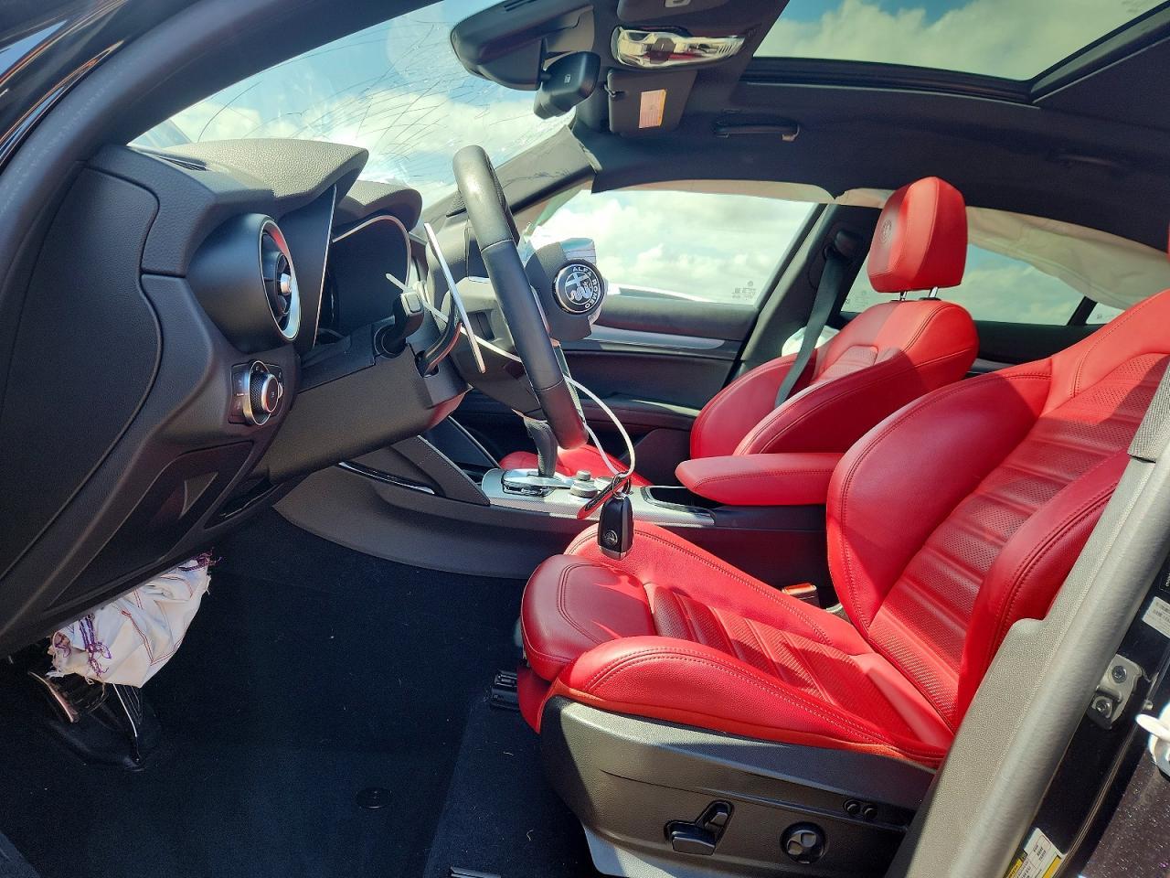 2024 Alfa Romeo Stelvio Ti - Фото 7