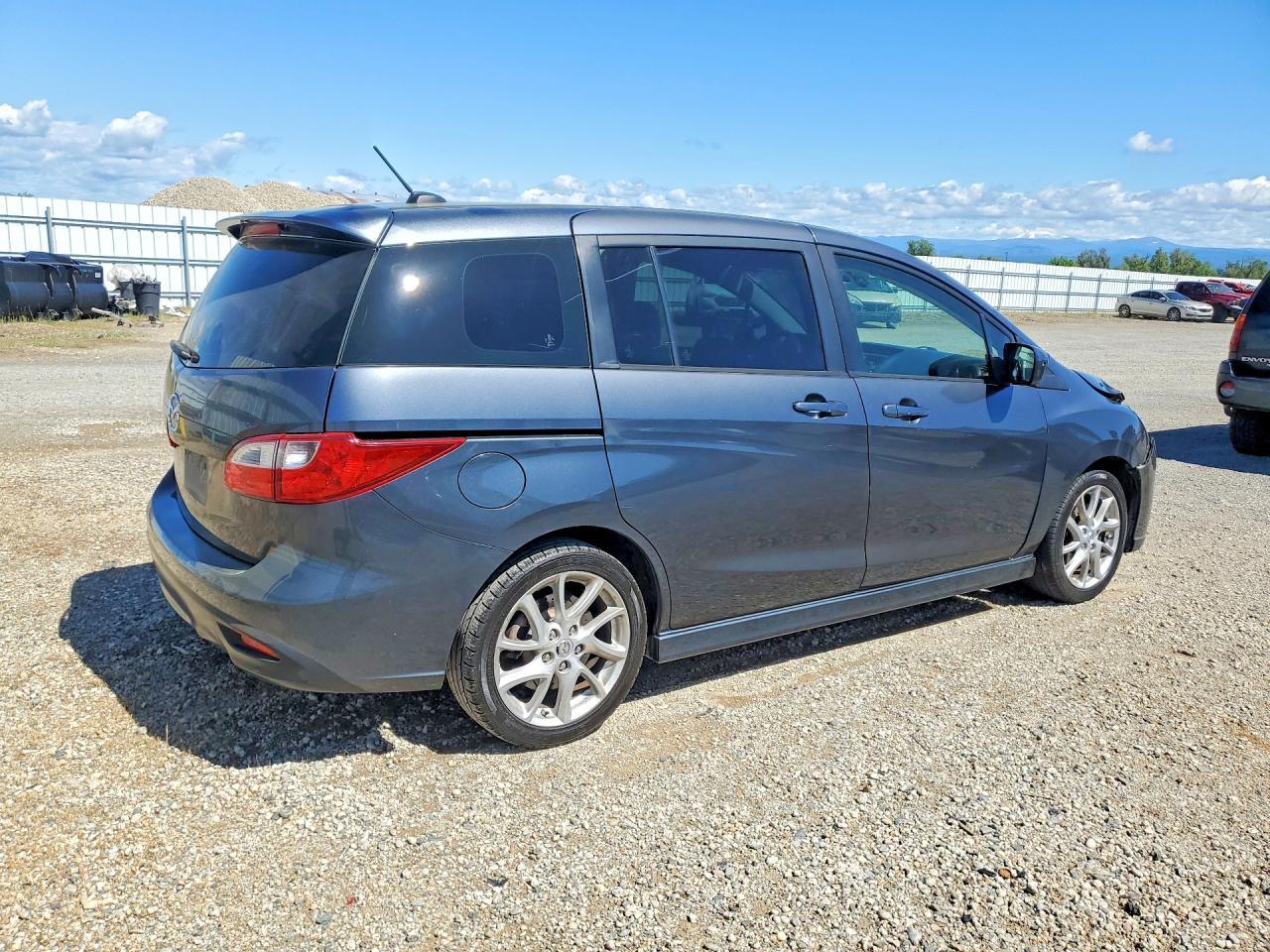 2012 Mazda 5 - Image 3