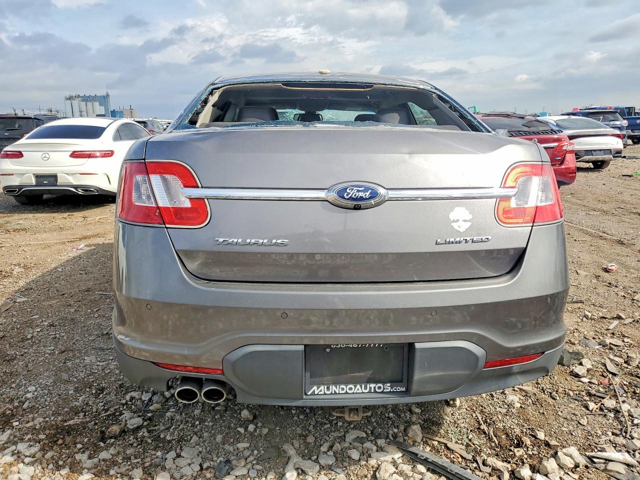 2012 Ford Taurus Limited - Image 6