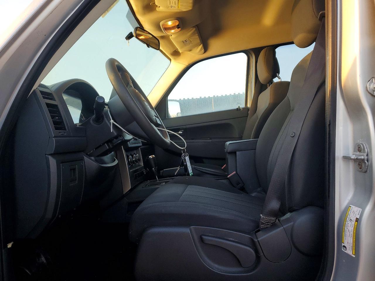 2011 Jeep Liberty Sport - Фото 7