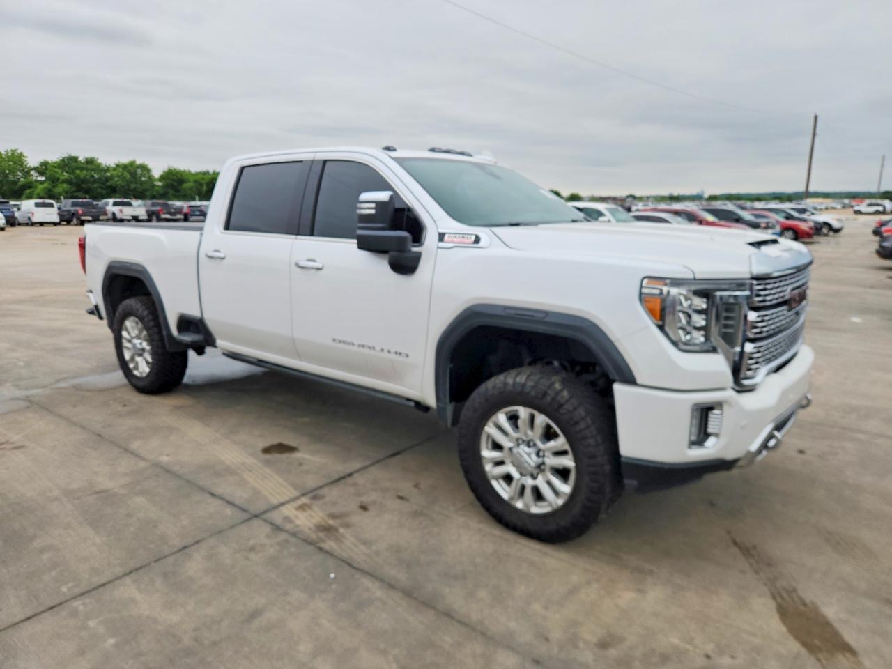 2020 GMC Sierra K2500 Denali - Image 4
