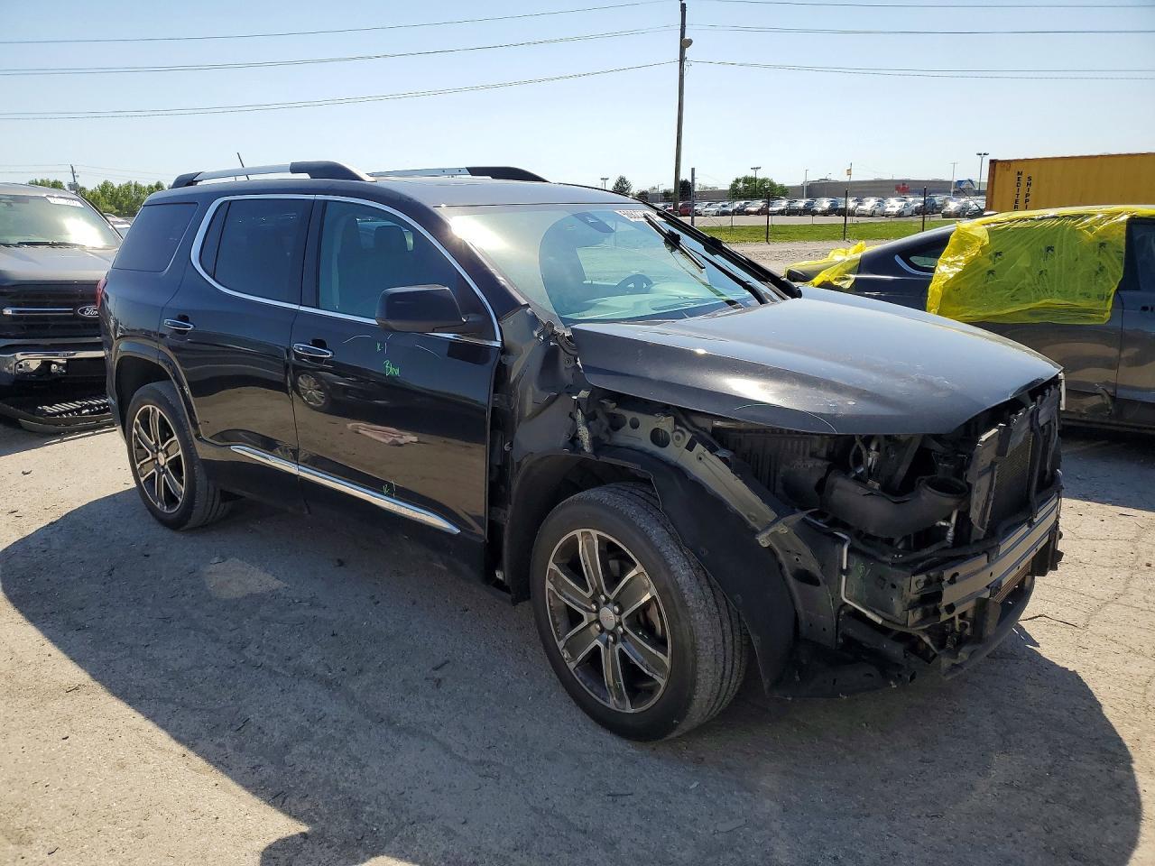 2017 GMC Acadia Denali - Фото 4