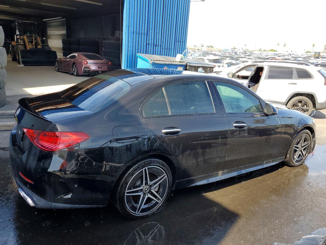 2023 Mercedes-Benz C 300 - Фото 3