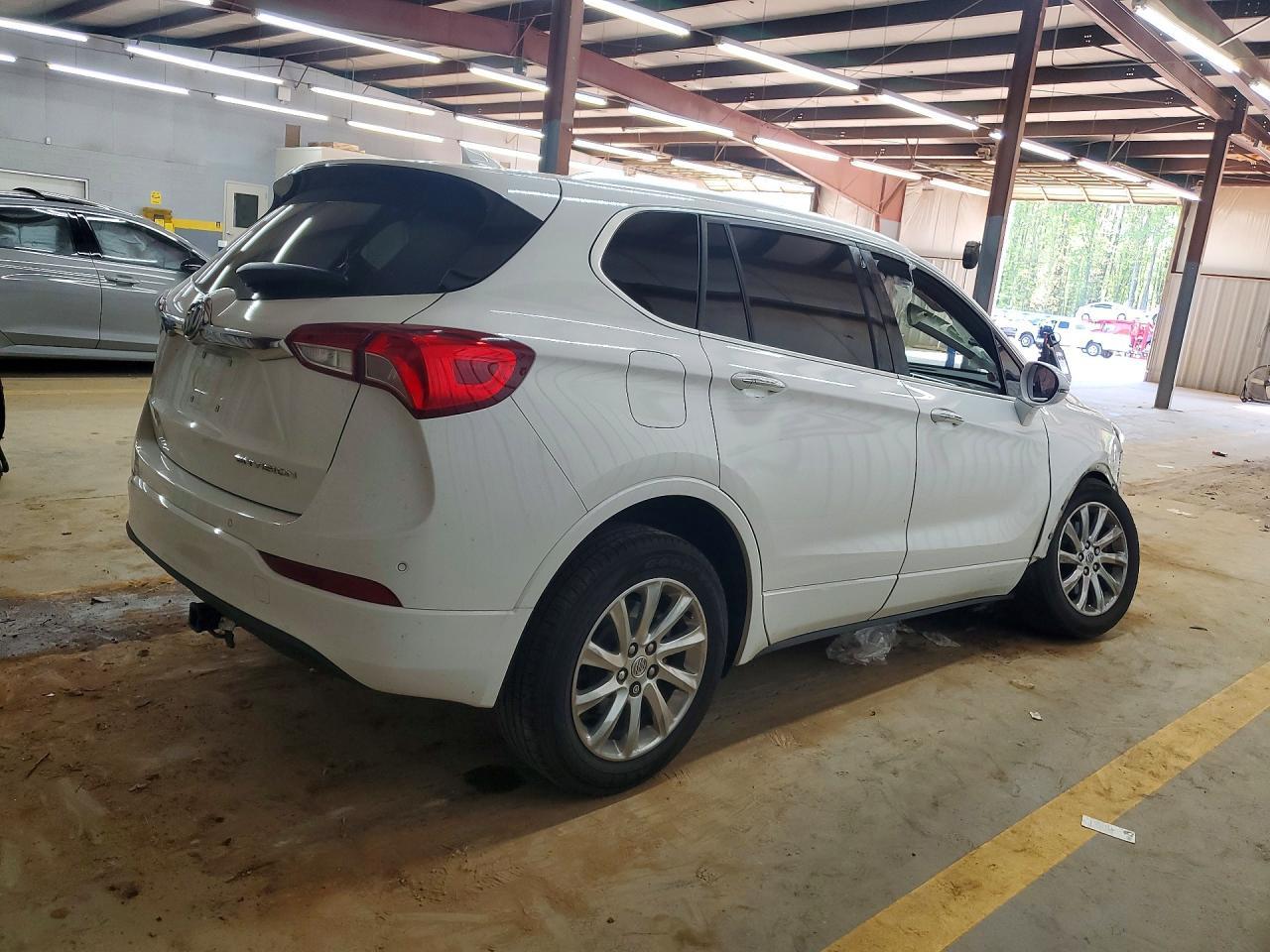 2019 Buick Envision Essence - Image 3