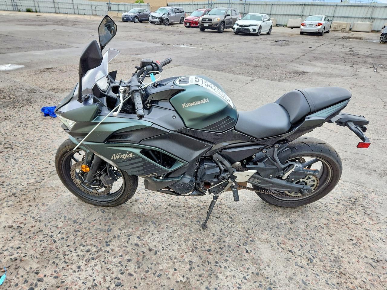 2025 Kawasaki Ex650 P - Фото 3