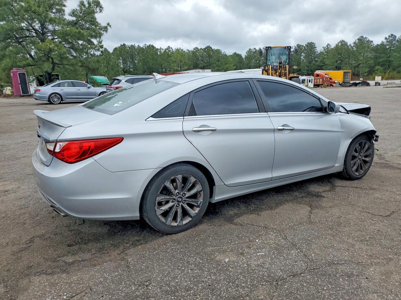 2011 Hyundai Sonata Se - Фото 3