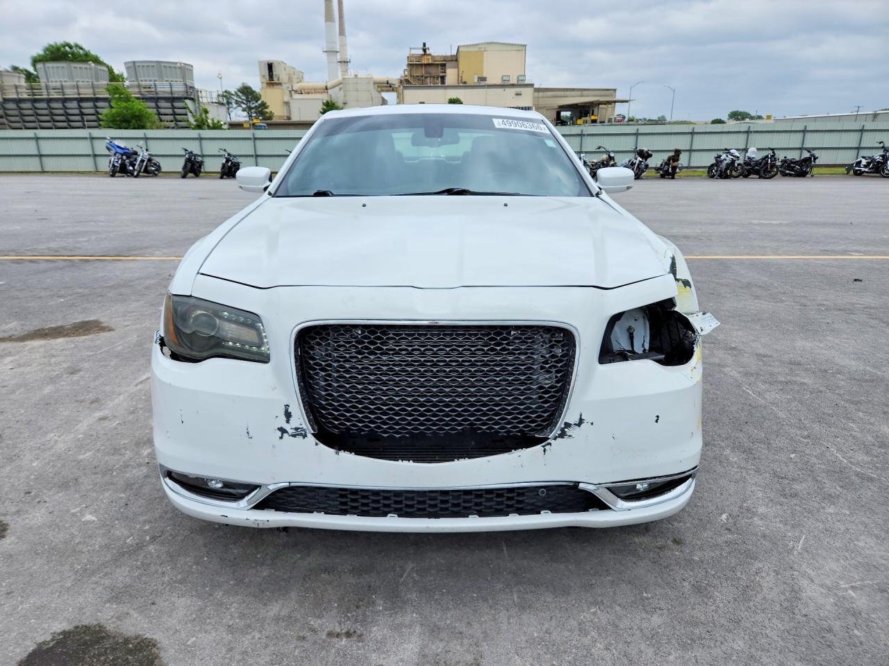 2020 Chrysler 300 S - Фото 5