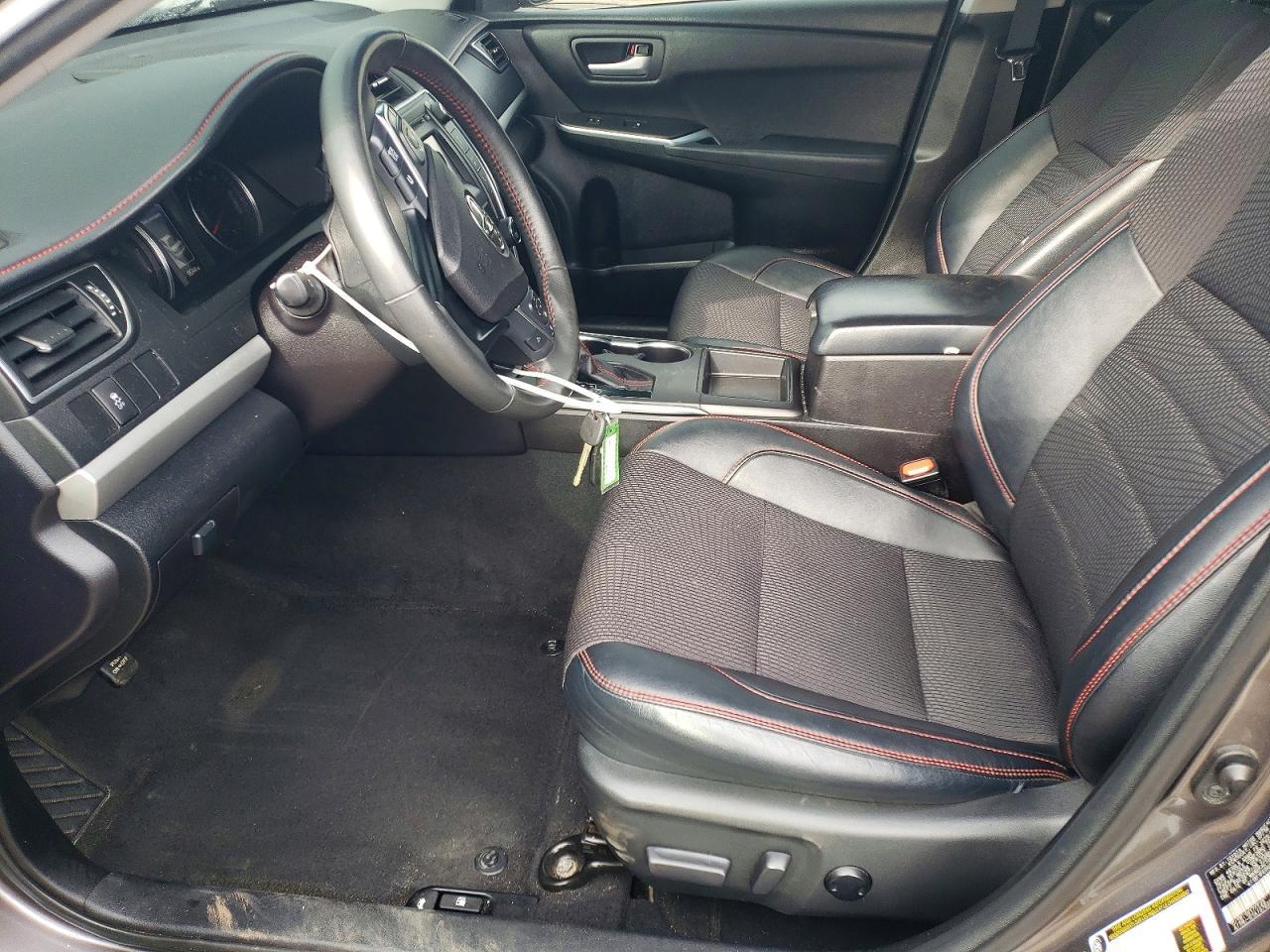 2017 Toyota Camry Se - Image 7