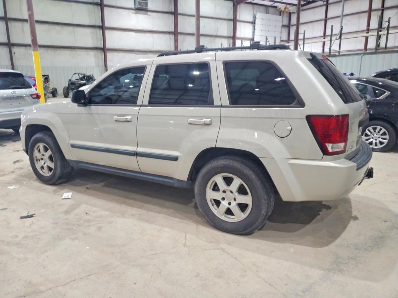 2008 Jeep Grand Cherokee Laredo - Image 2
