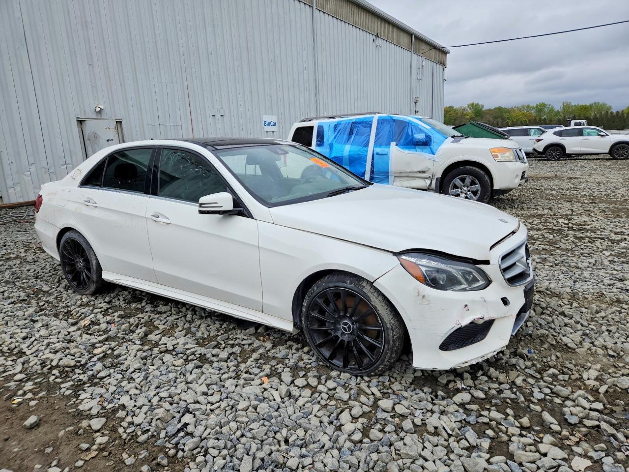 2015 Mercedes-Benz E 400 4Matic - Фото 4