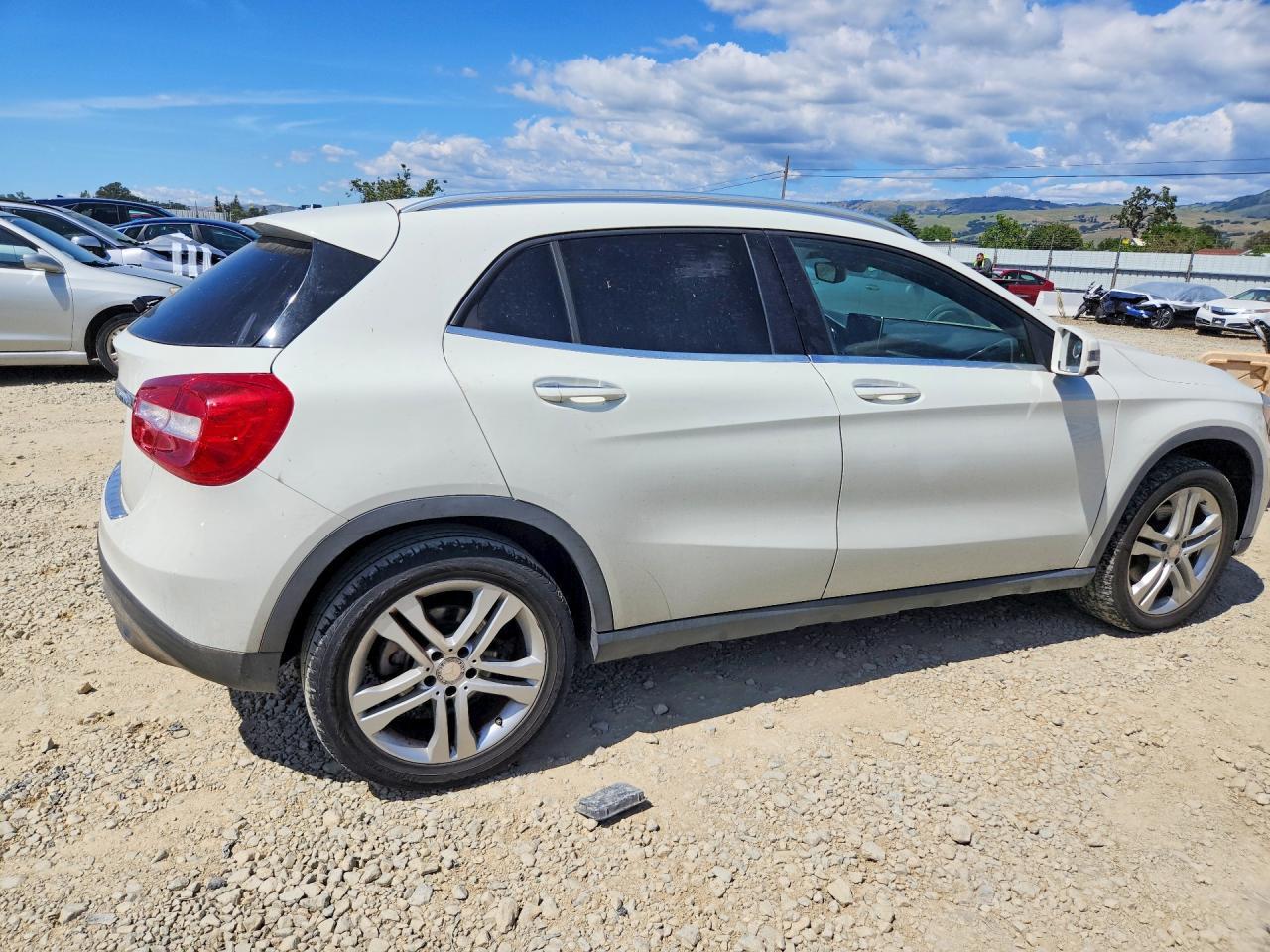 2017 Mercedes-Benz Gla 250 - Image 3