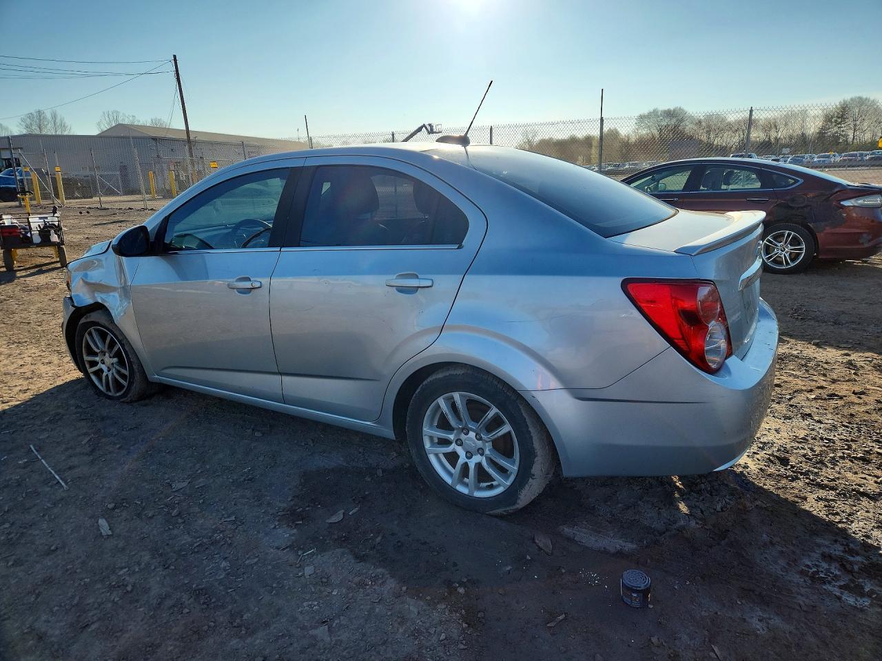 2015 Chevrolet Sonic Lt - Image 2