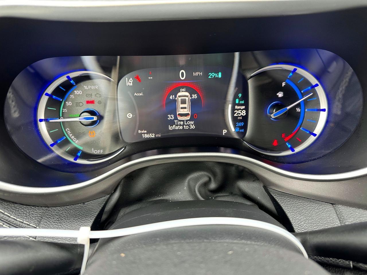 2025 Chrysler Pacifica Hybrid Select - Фото 5