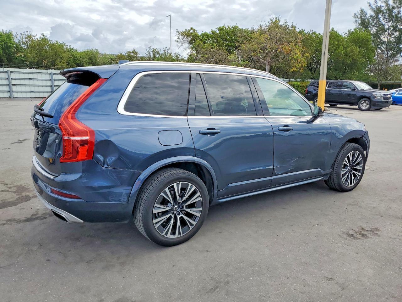 2021 Volvo Xc90 T5 Momentum - Фото 3