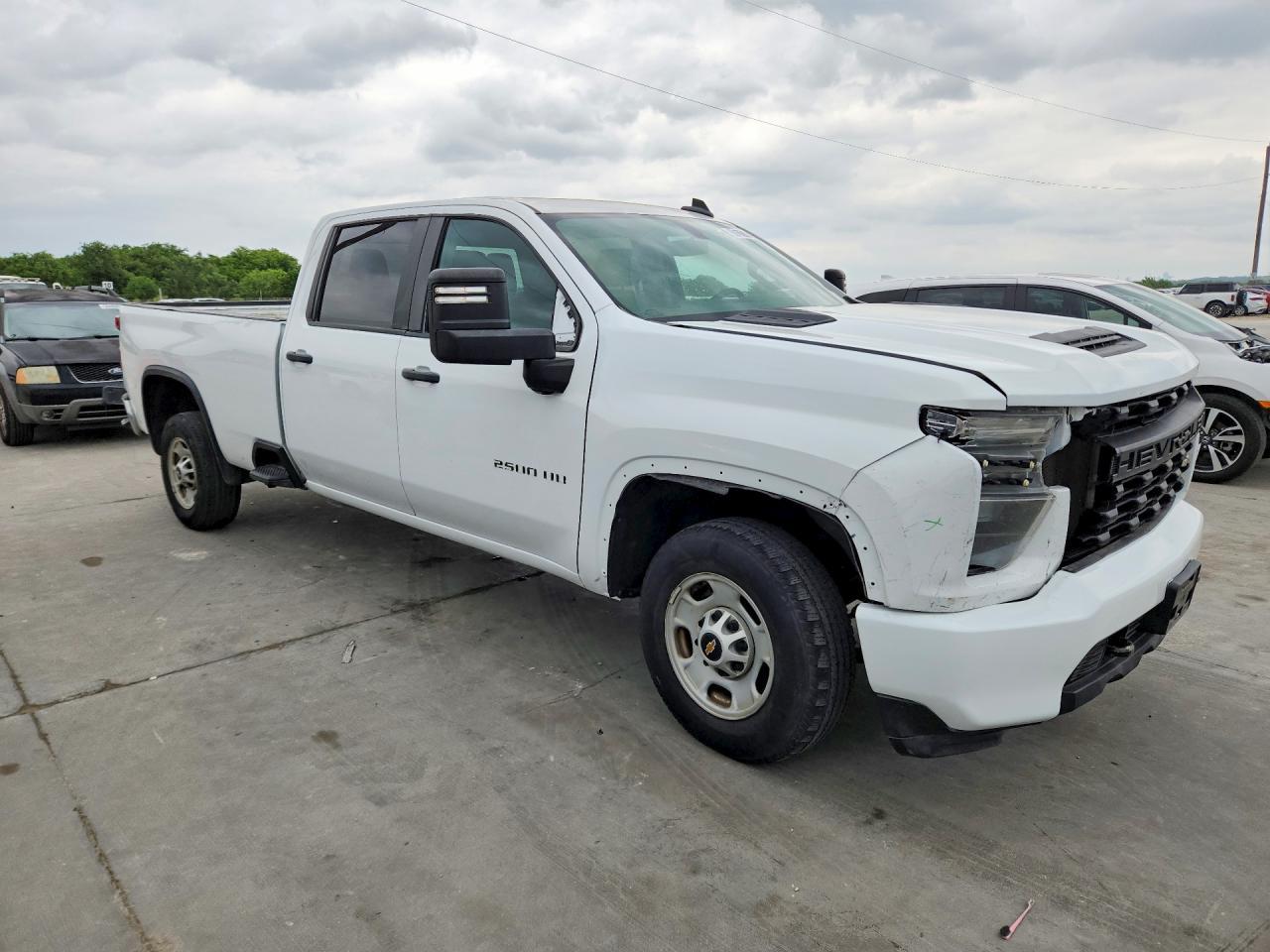 2023 Chevrolet Silverado C2500 Heavy Duty - Image 4
