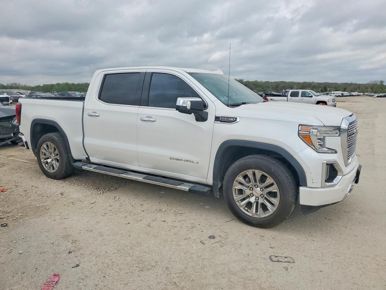 2019 GMC Sierra K1500 Denali - Image 4