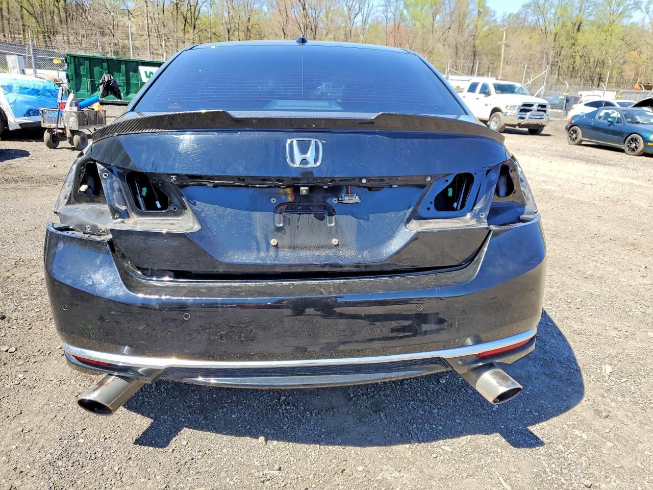 2017 Honda Accord Touring - Image 6