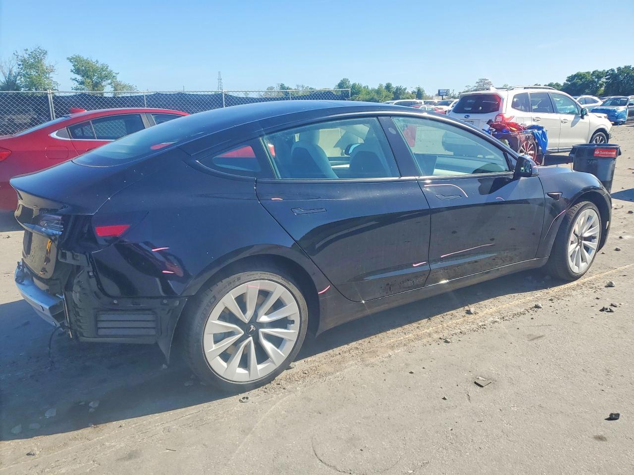 2021 Tesla Model 3 - Фото 3