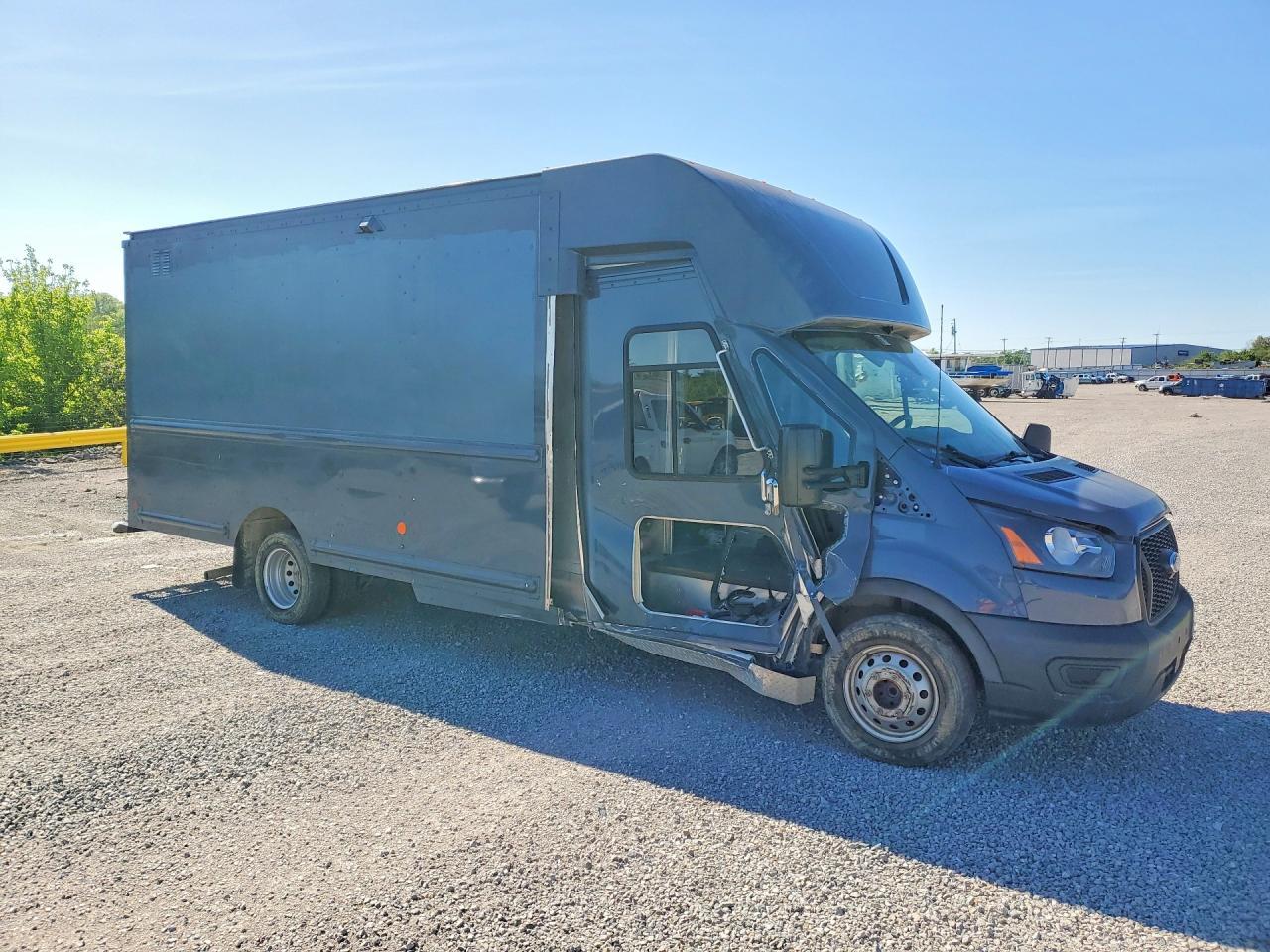 2021 Ford Transit T-350 Step Van - Фото 4