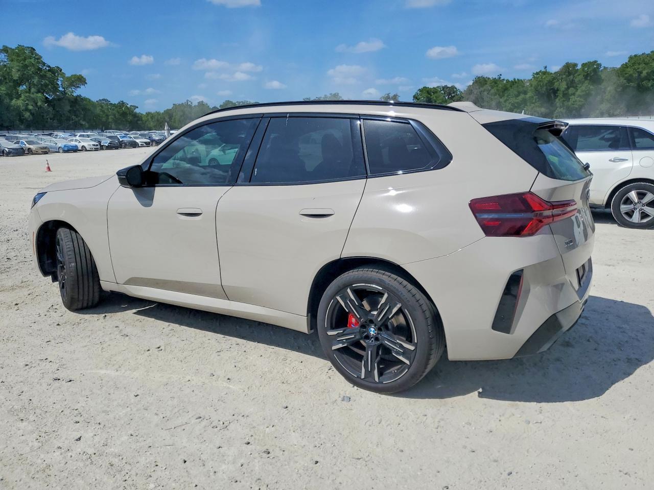 2025 BMW X3 M50 - Фото 2