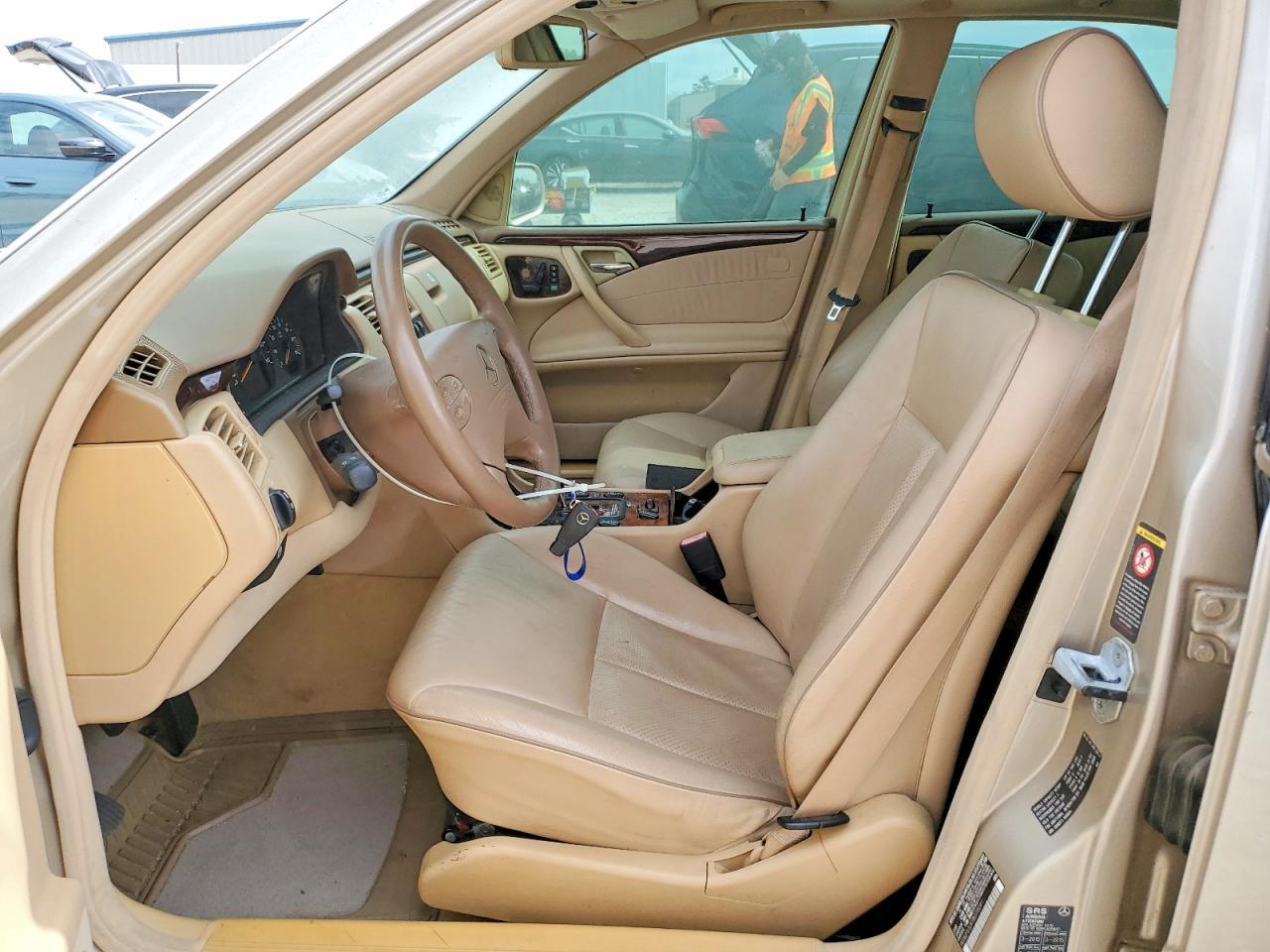 2000 Mercedes-Benz E 320 - Фото 7