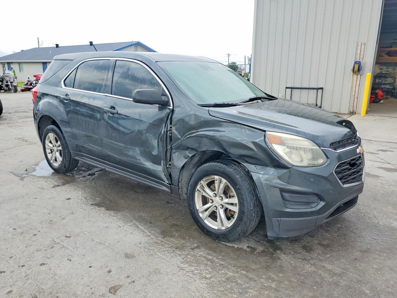 2017 Chevrolet Equinox Ls - Фото 4