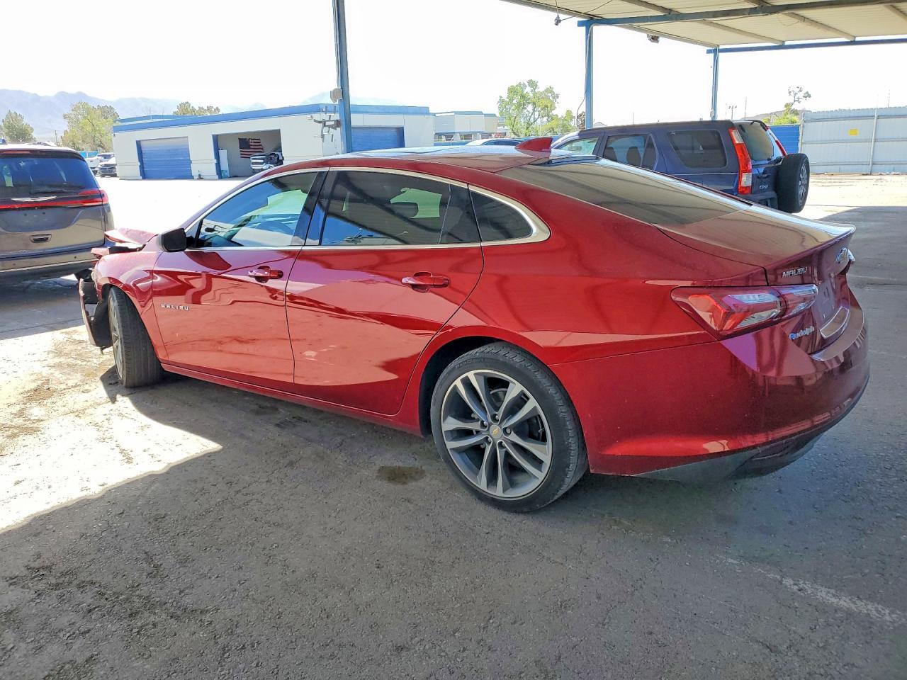 2023 Chevrolet Malibu Premier - Фото 2
