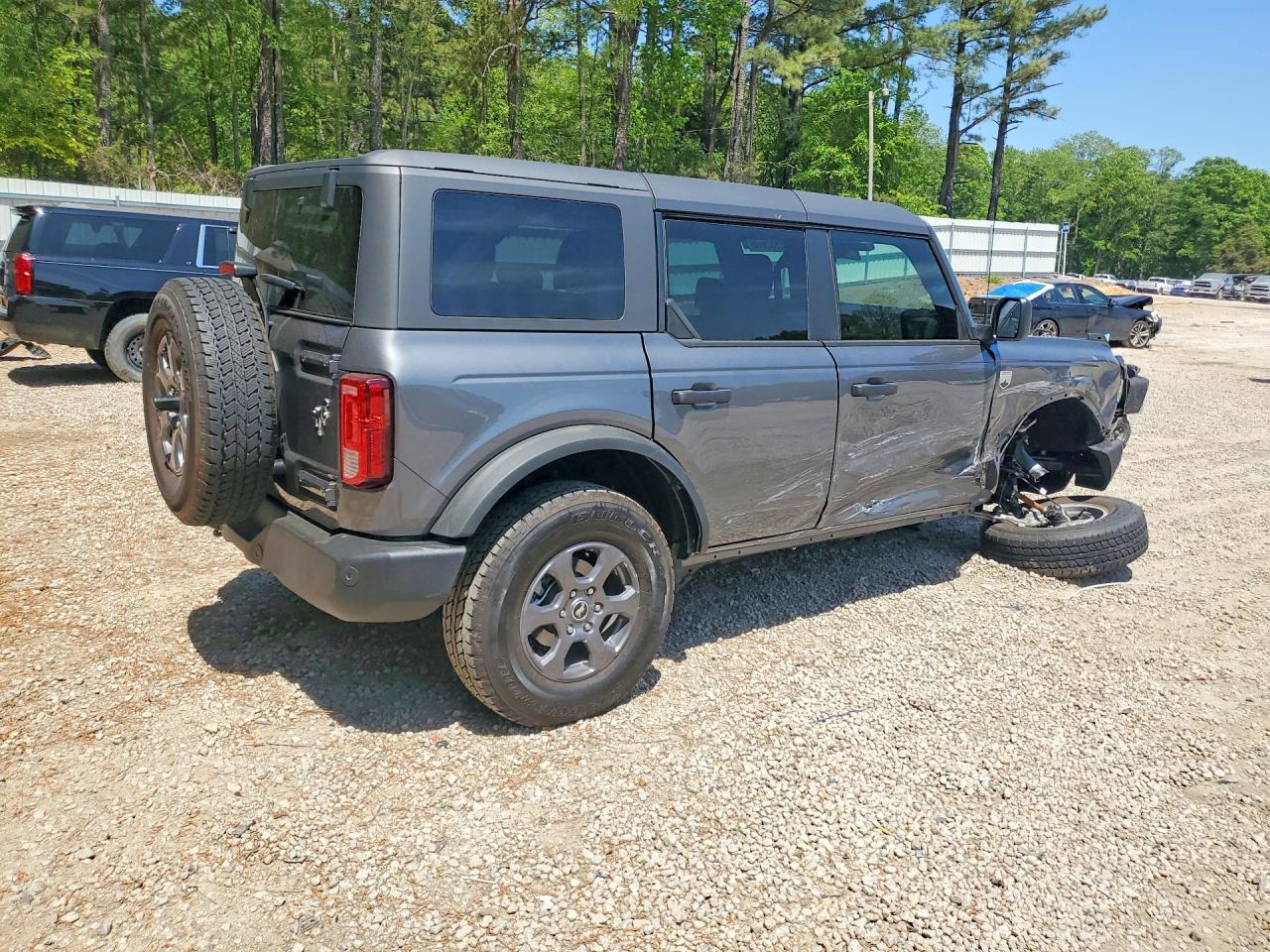 2025 Ford Bronco Big Bend - Image 3