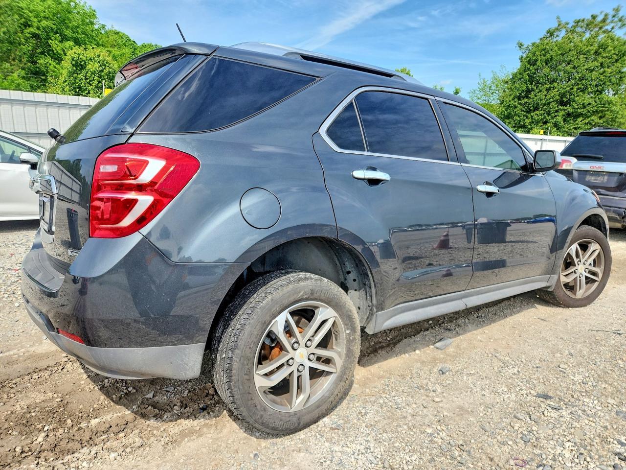 2017 Chevrolet Equinox Premier - Image 3