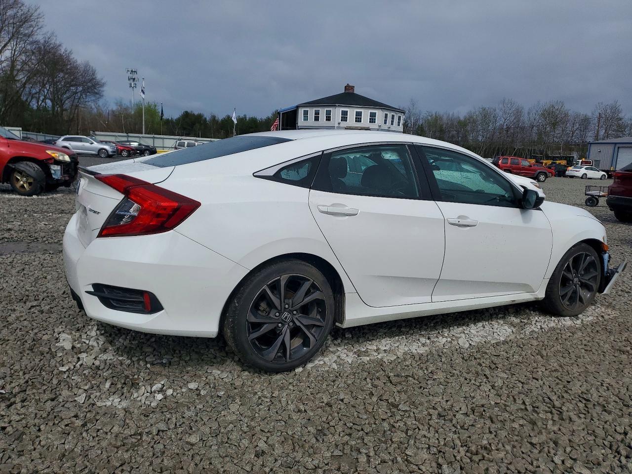 2019 Honda Civic Sport - Image 3