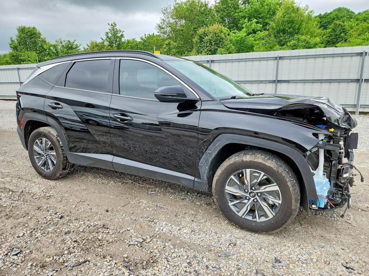 2022 Hyundai Tucson Blue - Image 4