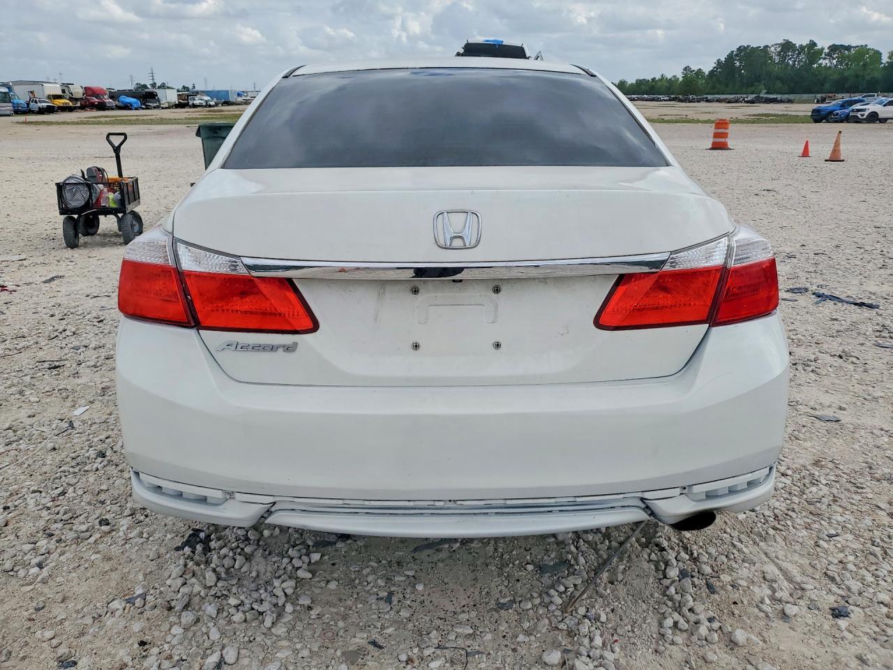 2015 Honda Accord Lx - Image 6